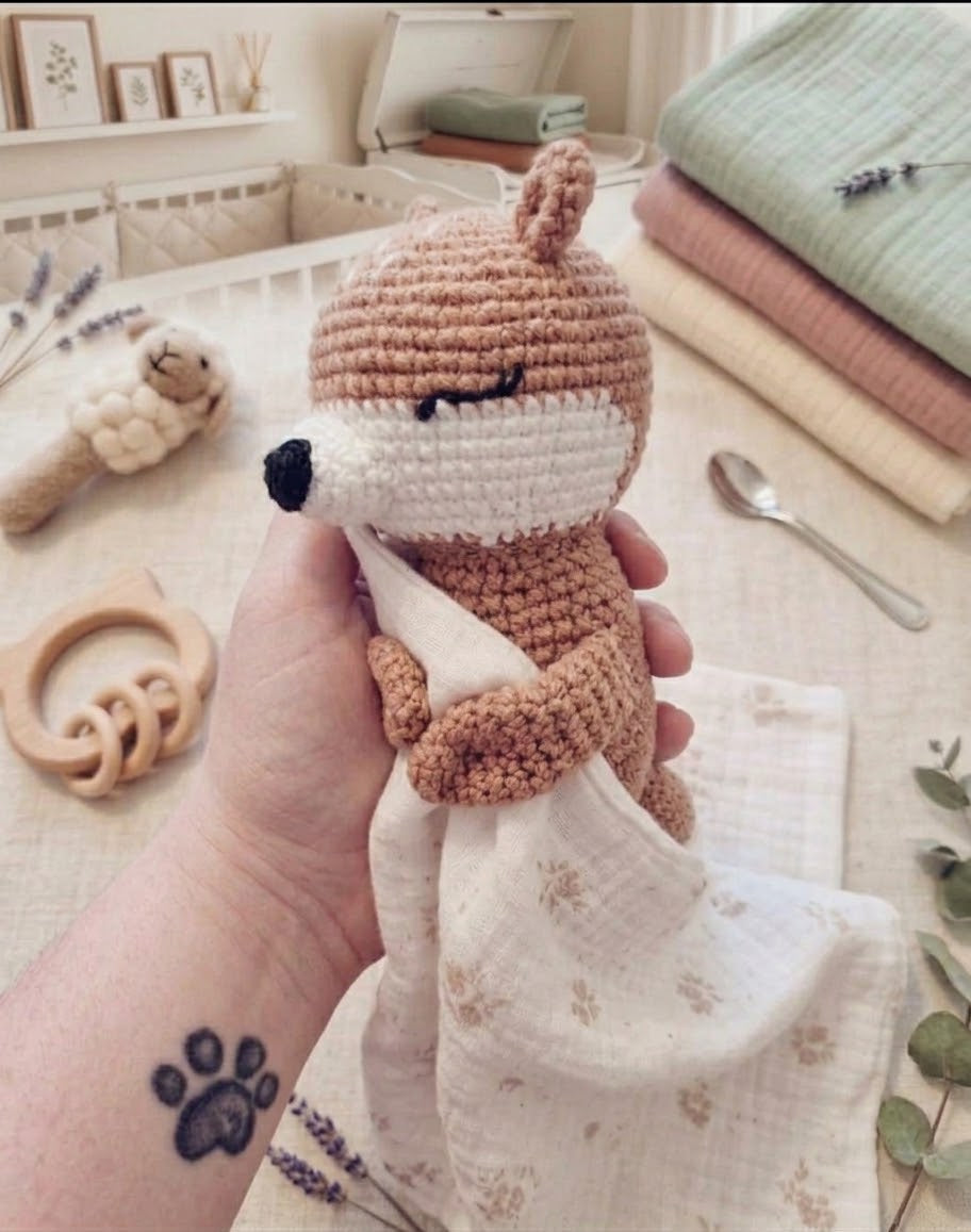 Lucie la loutre ( uniquement en commande personnalisées)